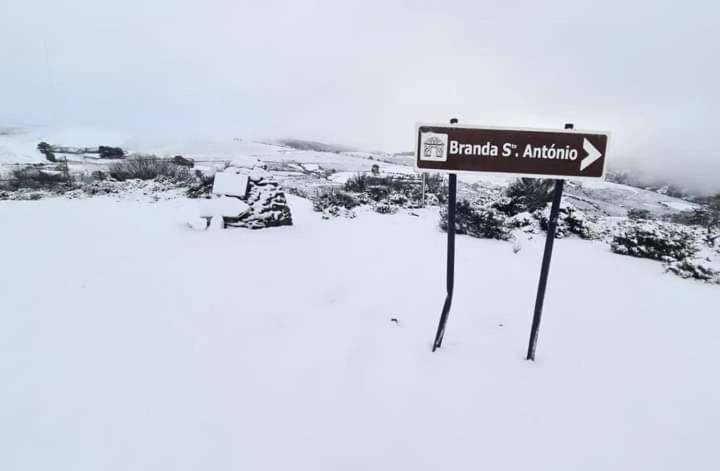 Branda de Santo AntónioCardenha Da Bessada别墅 外观 照片